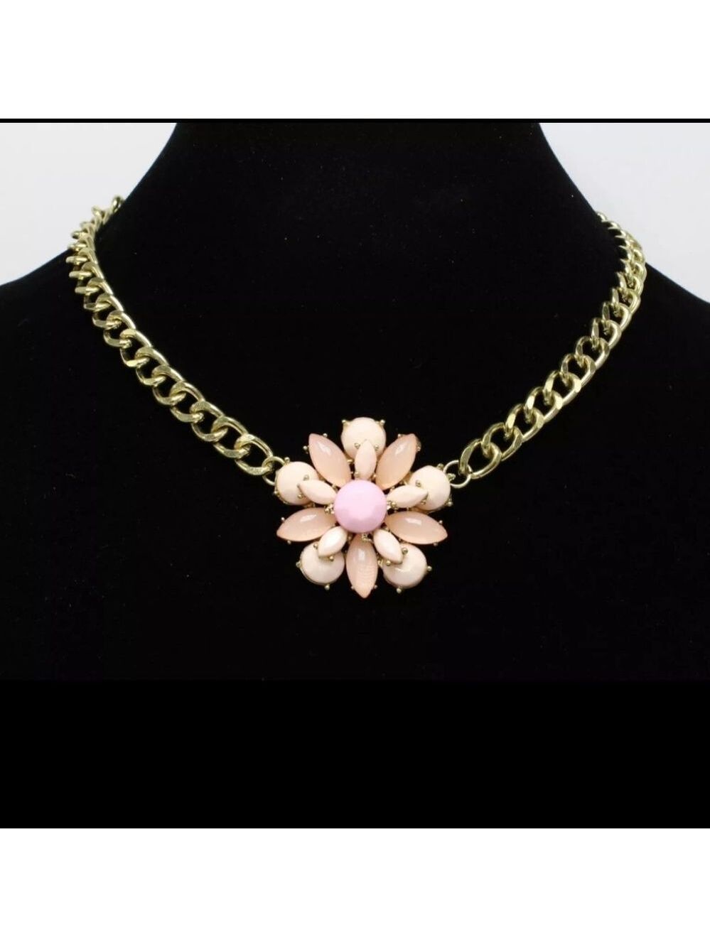 Gold Tone Curb Chain Necklace with Peachy Pink Flower Pendant NWOT